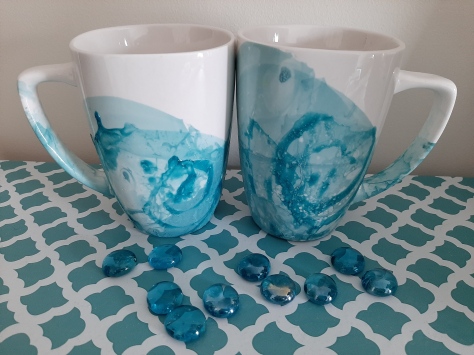 Pair of marble (marblized) cups.